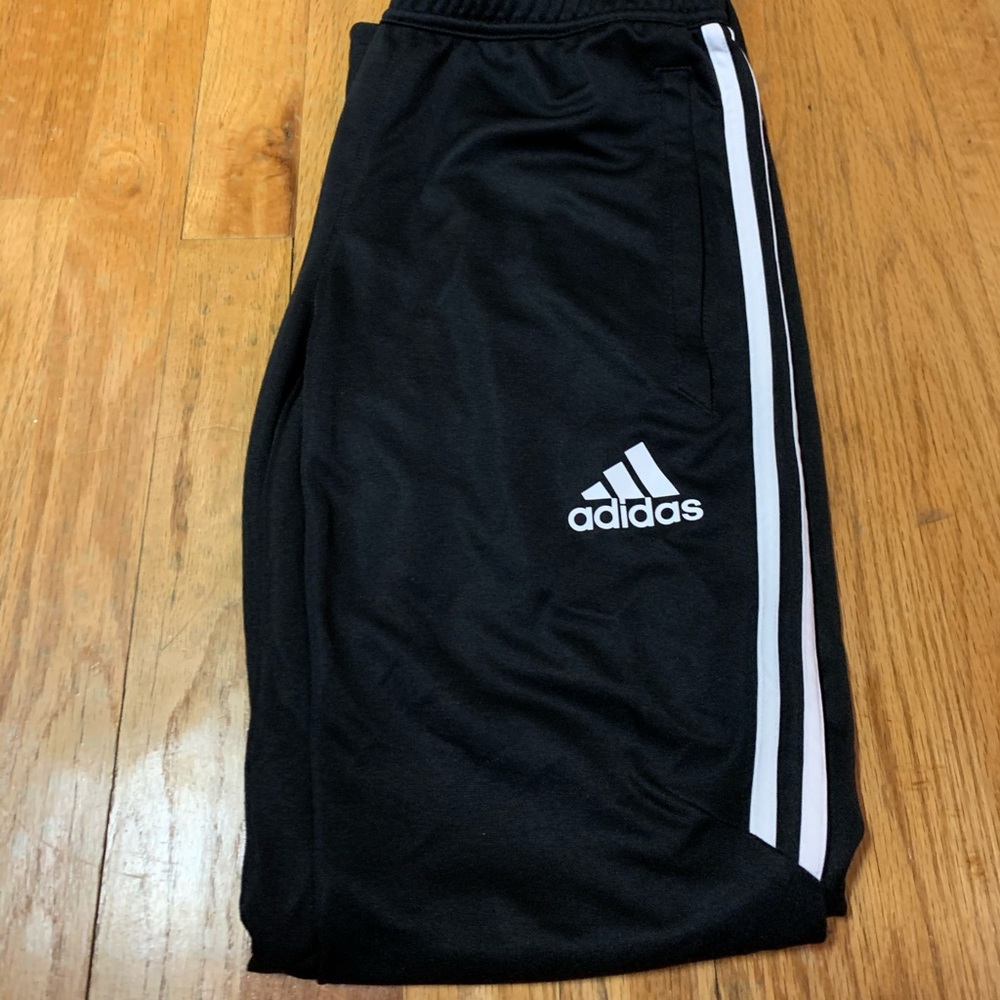 Men’s adidas joggers S